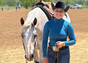 Dal Porto Equestrian team member at horse show spring 2023 